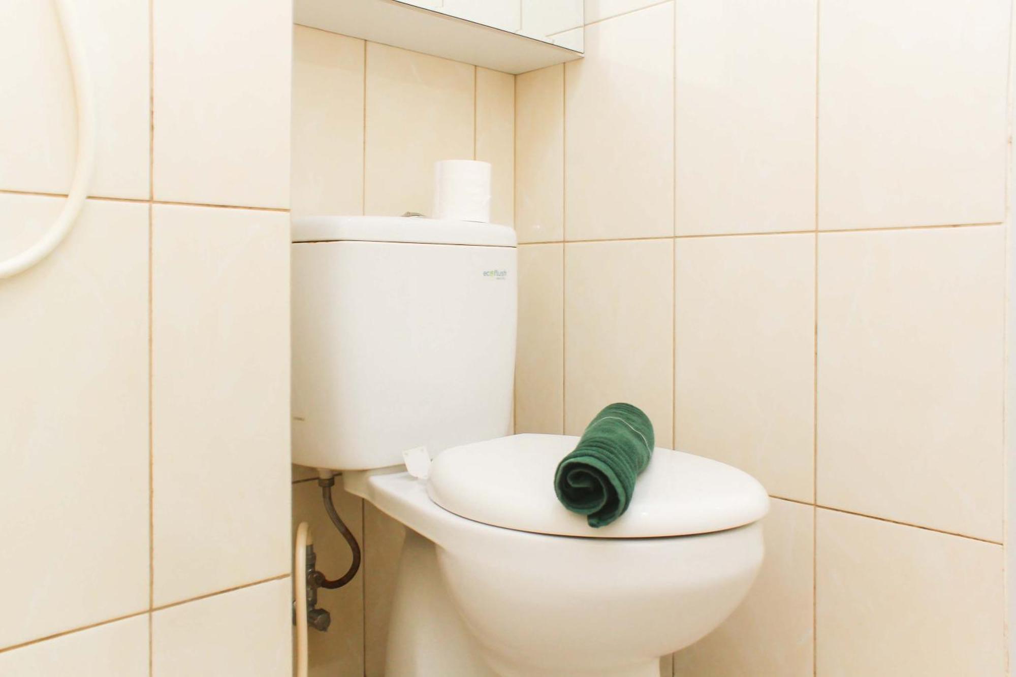 Apartemen Cozy At Springlake Summarecon By Travelio Bekasi